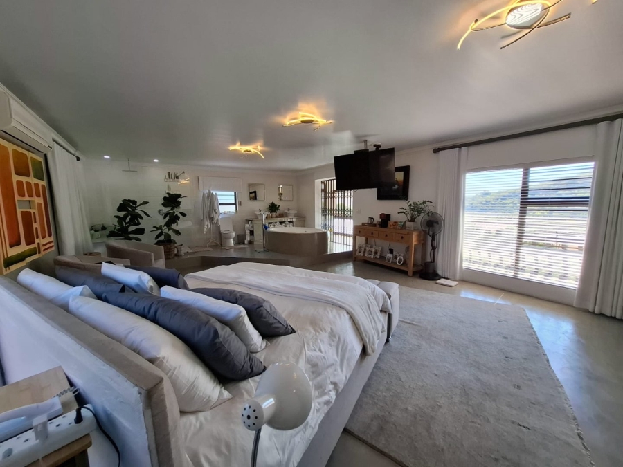 5 Bedroom Property for Sale in Cashan North West